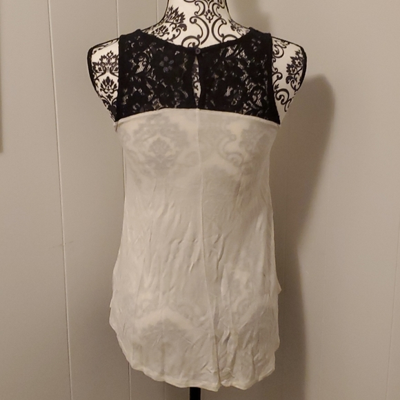 Women's Old Navy Dressy Blouse Top Black and White - Picture 6 of 7